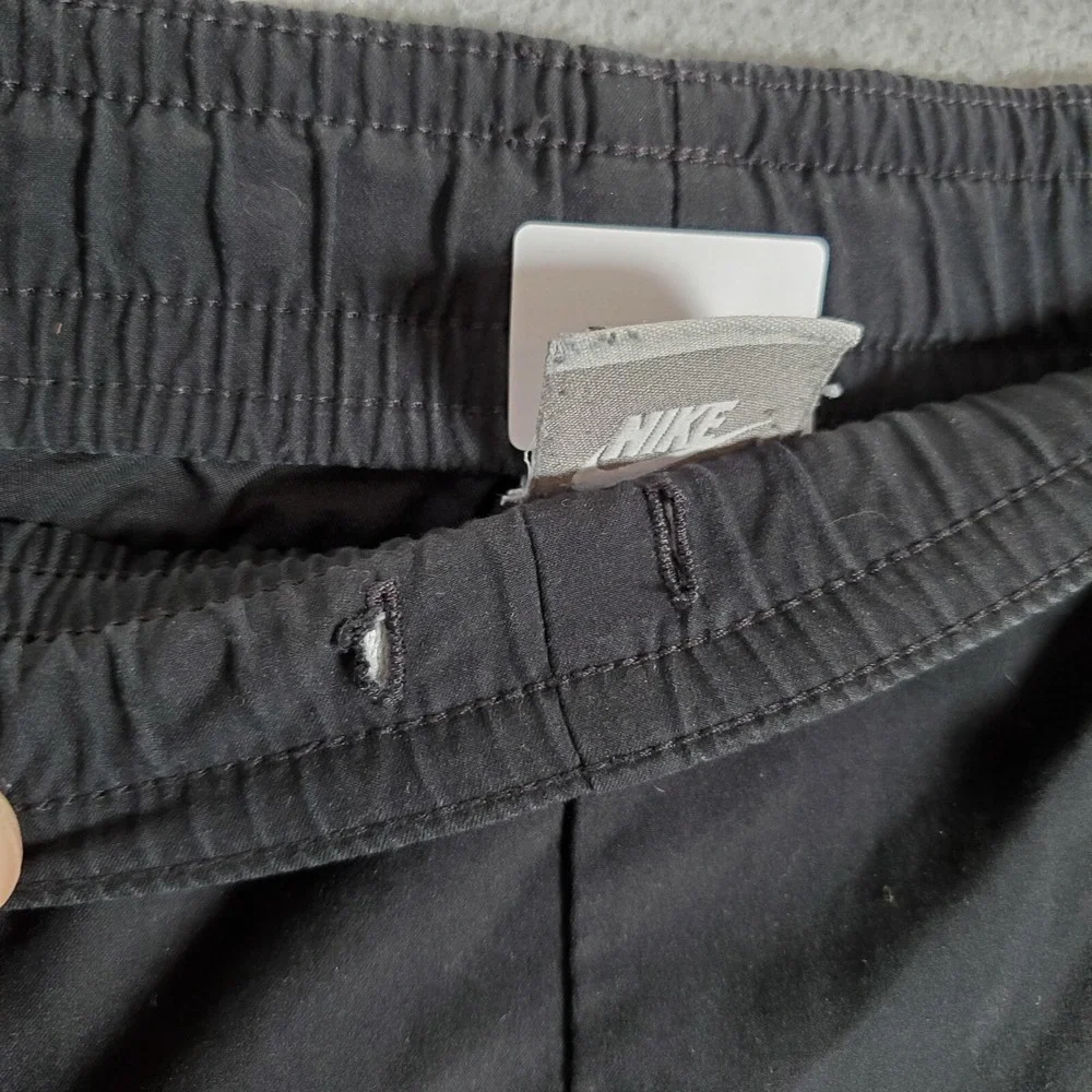 Nike Women Activewear Shorts Medium Black Logo Workout Gym Running READ